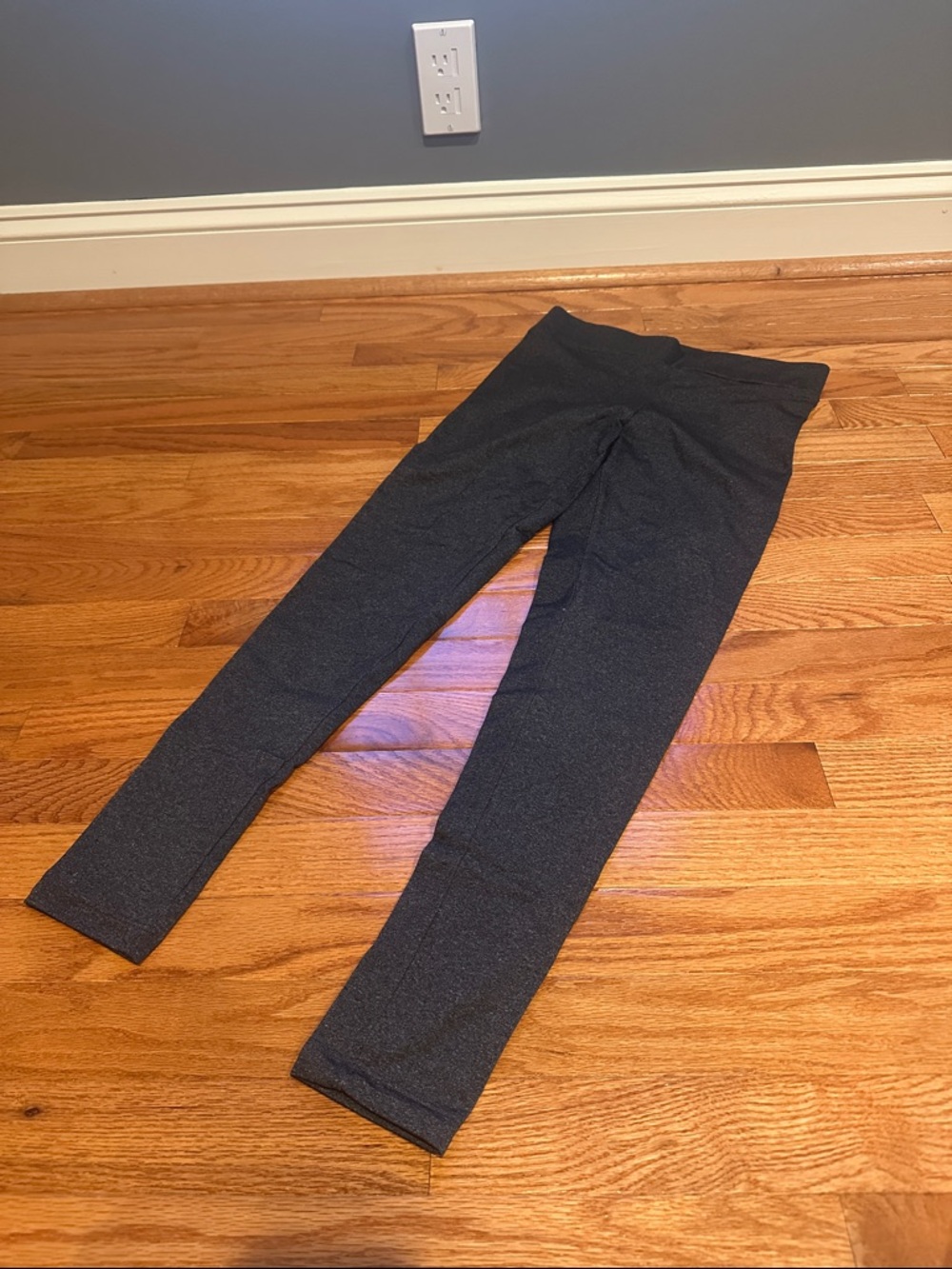 Willow & Clay Dark Gray Women’s Leggings with High Waist
